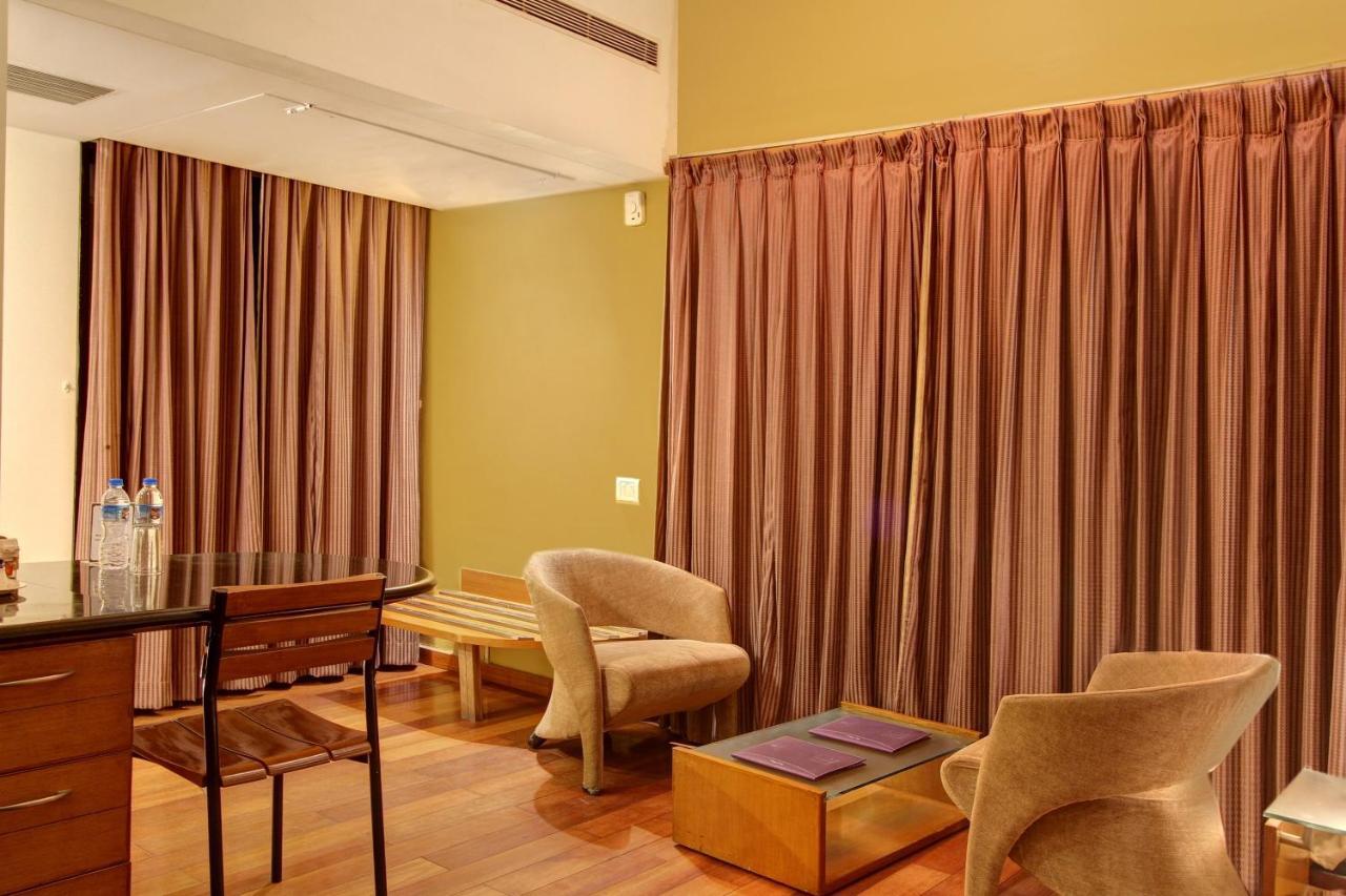 Capital O 16165 Cartier Hotel Bangalore Luaran gambar