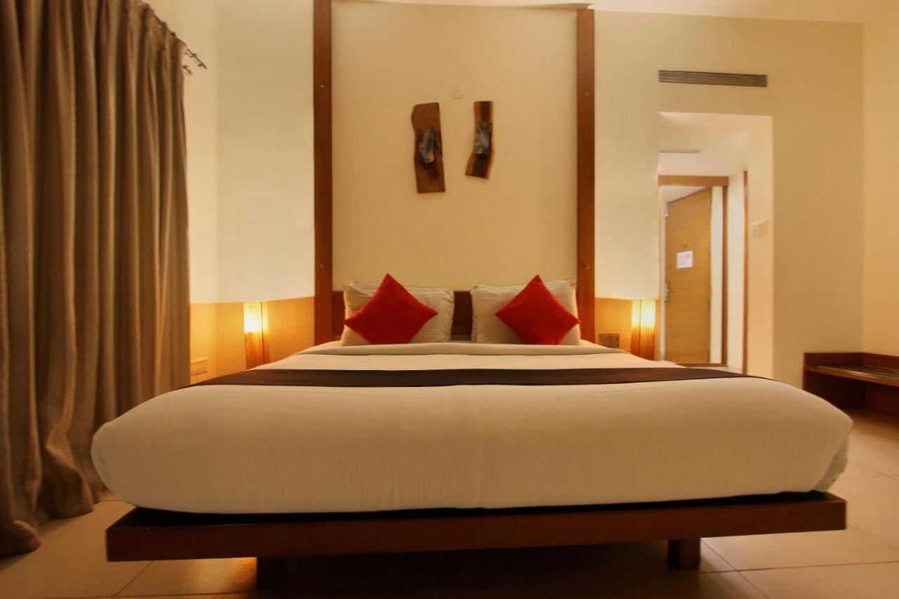 Capital O 16165 Cartier Hotel Bangalore Luaran gambar
