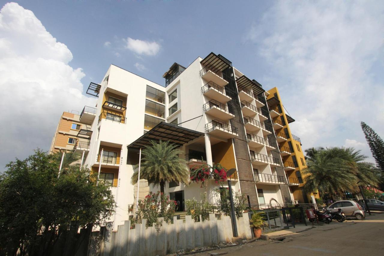 Capital O 16165 Cartier Hotel Bangalore Luaran gambar