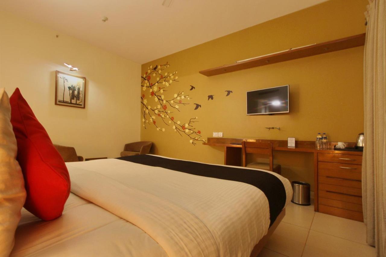 Capital O 16165 Cartier Hotel Bangalore Luaran gambar
